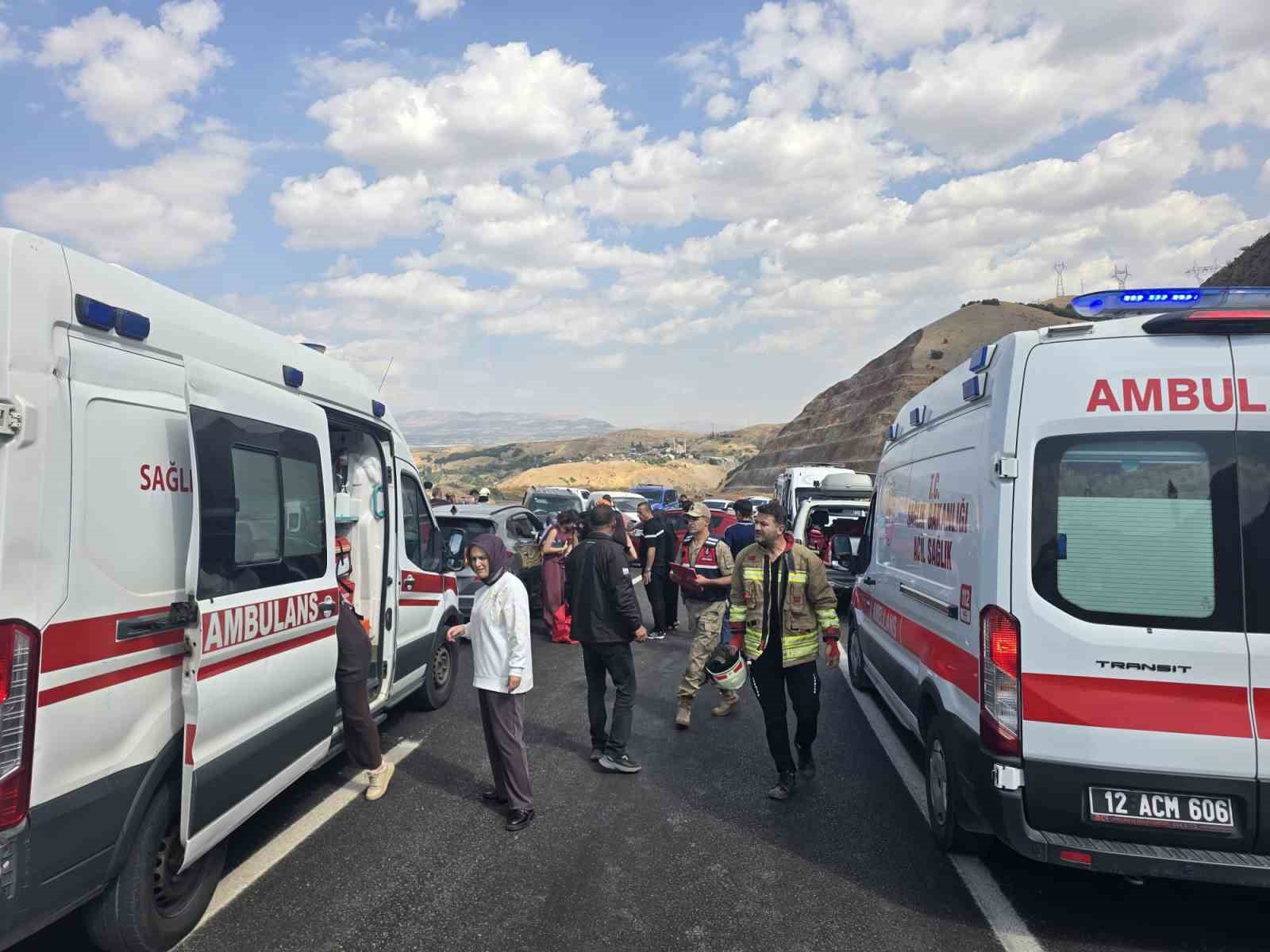 Bingöl’de trafik kazası: 6 yaralı