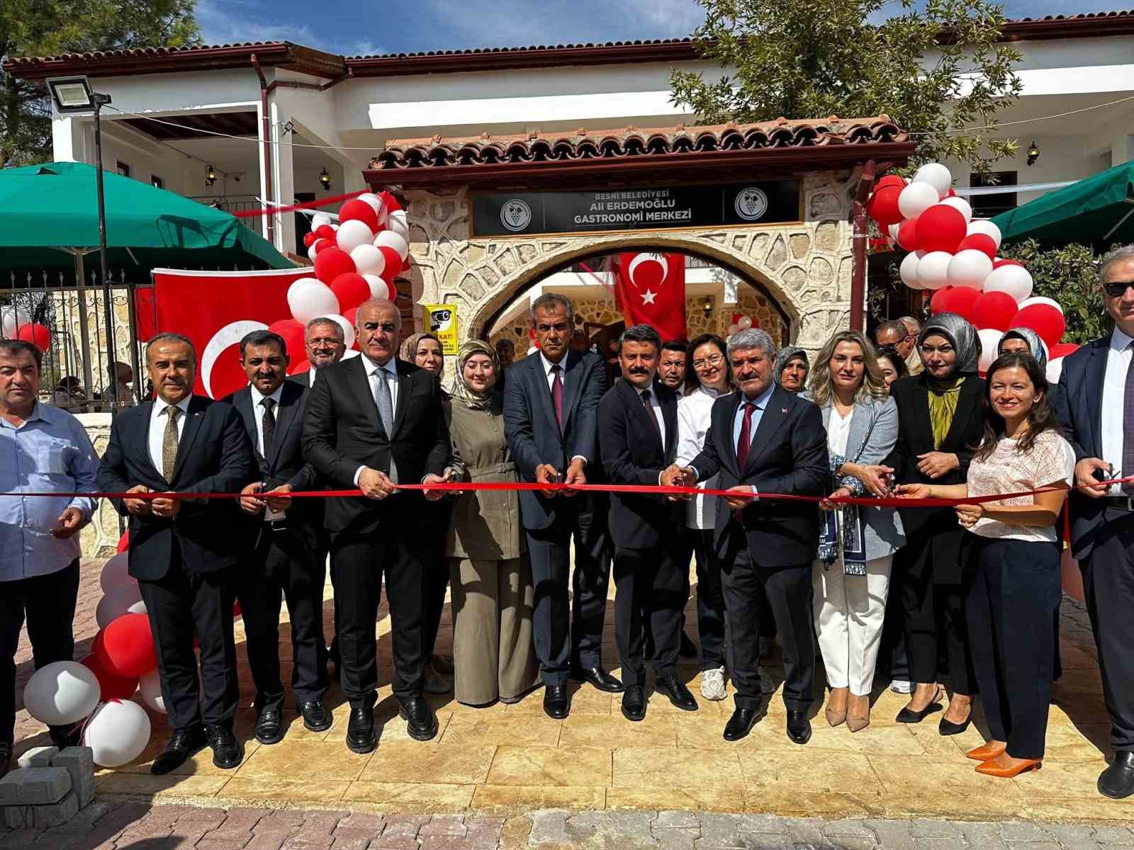 Besni’de yöresel lezzetlerin yaşatılacağı gastronomi merkezi açıldı