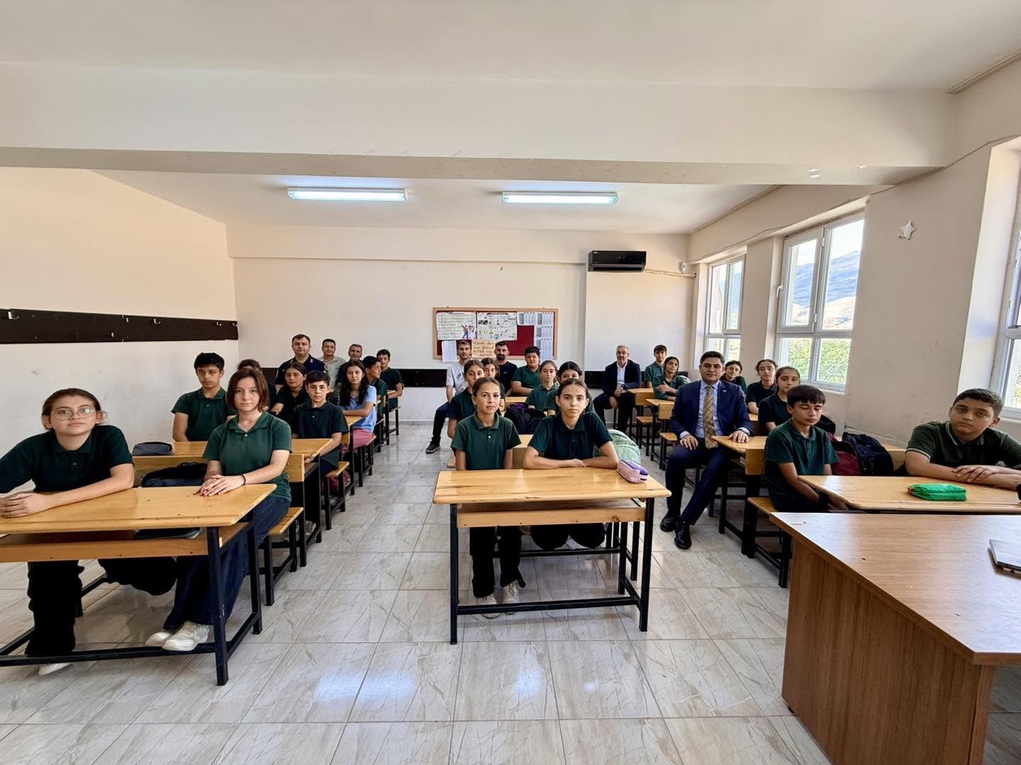 Kaymakam Bağış öğrencilerle bir araya geldi