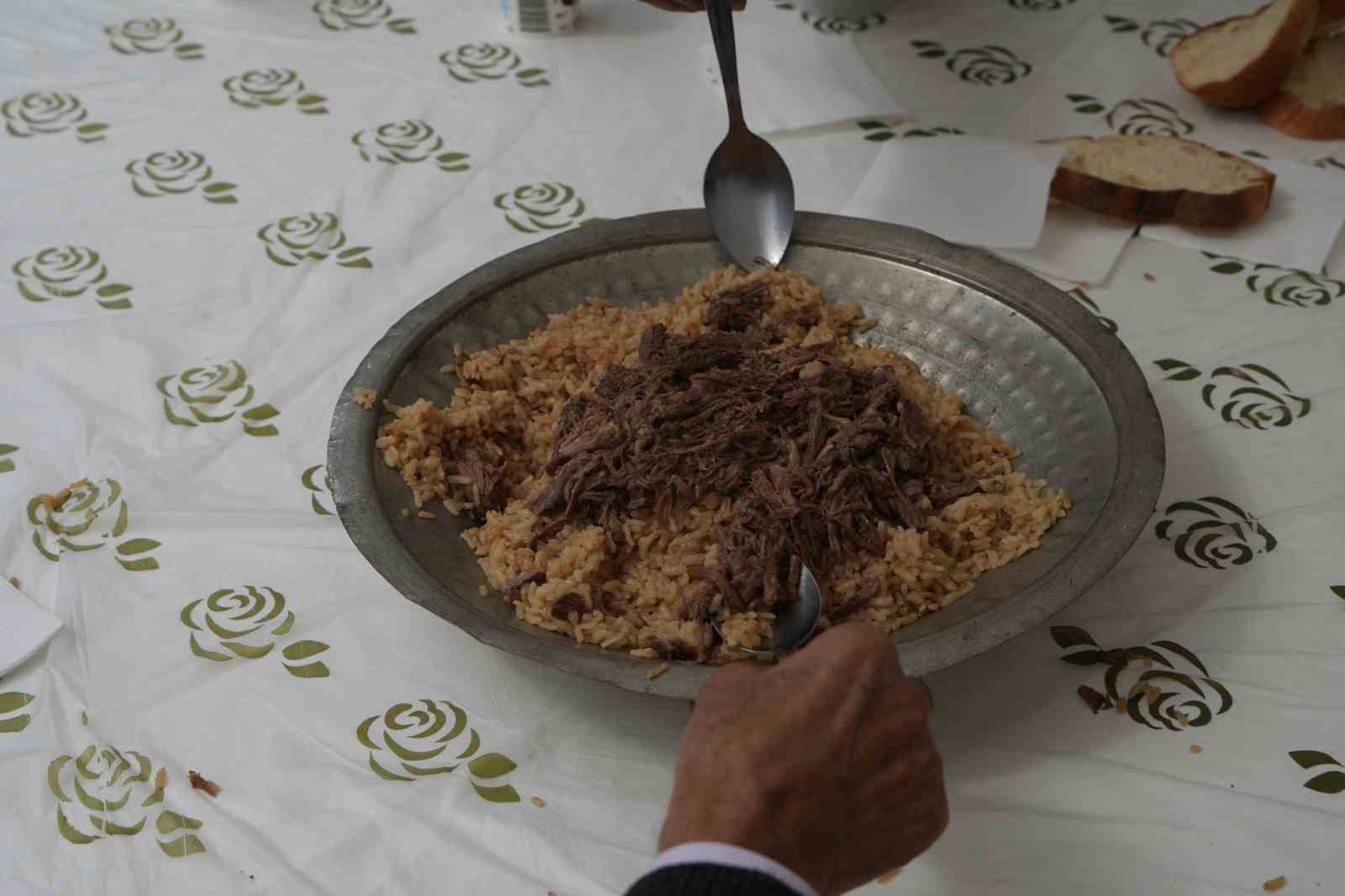 Bolu’da 41 kazan İskilip dolması pişirildi