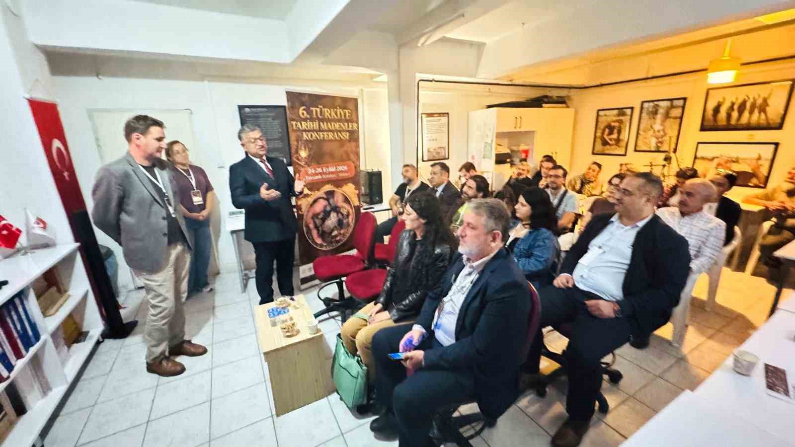 Kütahya’nın madencilik mirası bilimsel konferansta ele alındı