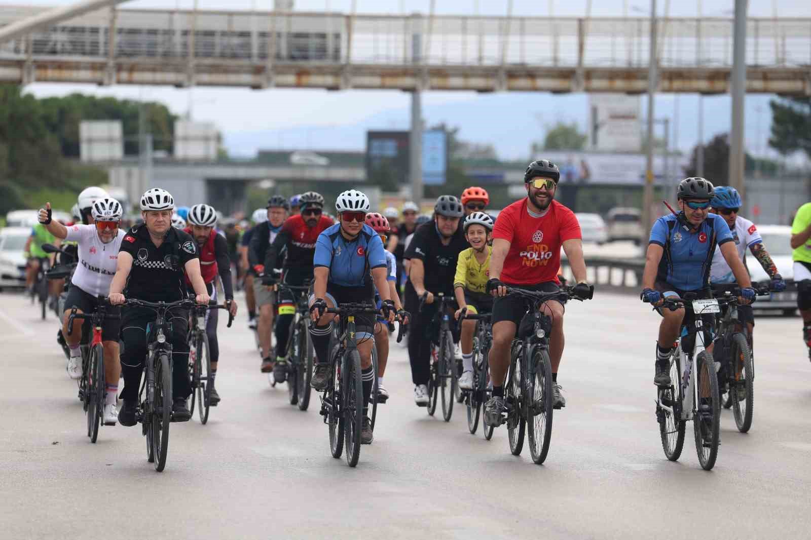 Başkan Erkan Aydın, farkındalık için pedal çevirdi