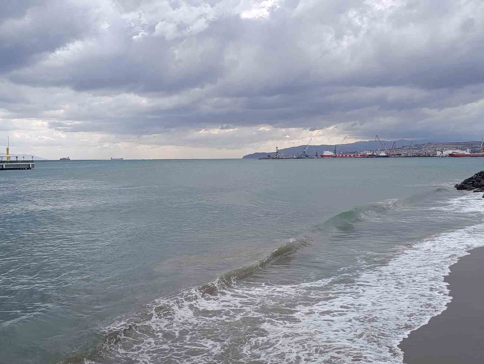 Tekirdağ’da balıkçıların deniz mesaisi fırtınaya takıldı