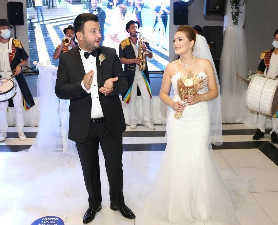 Trafik kazasında hayatını kaybeden Gazeteci Dursun Biran Yılmaz, evlilik yıl dönümünde toprağa verildi
