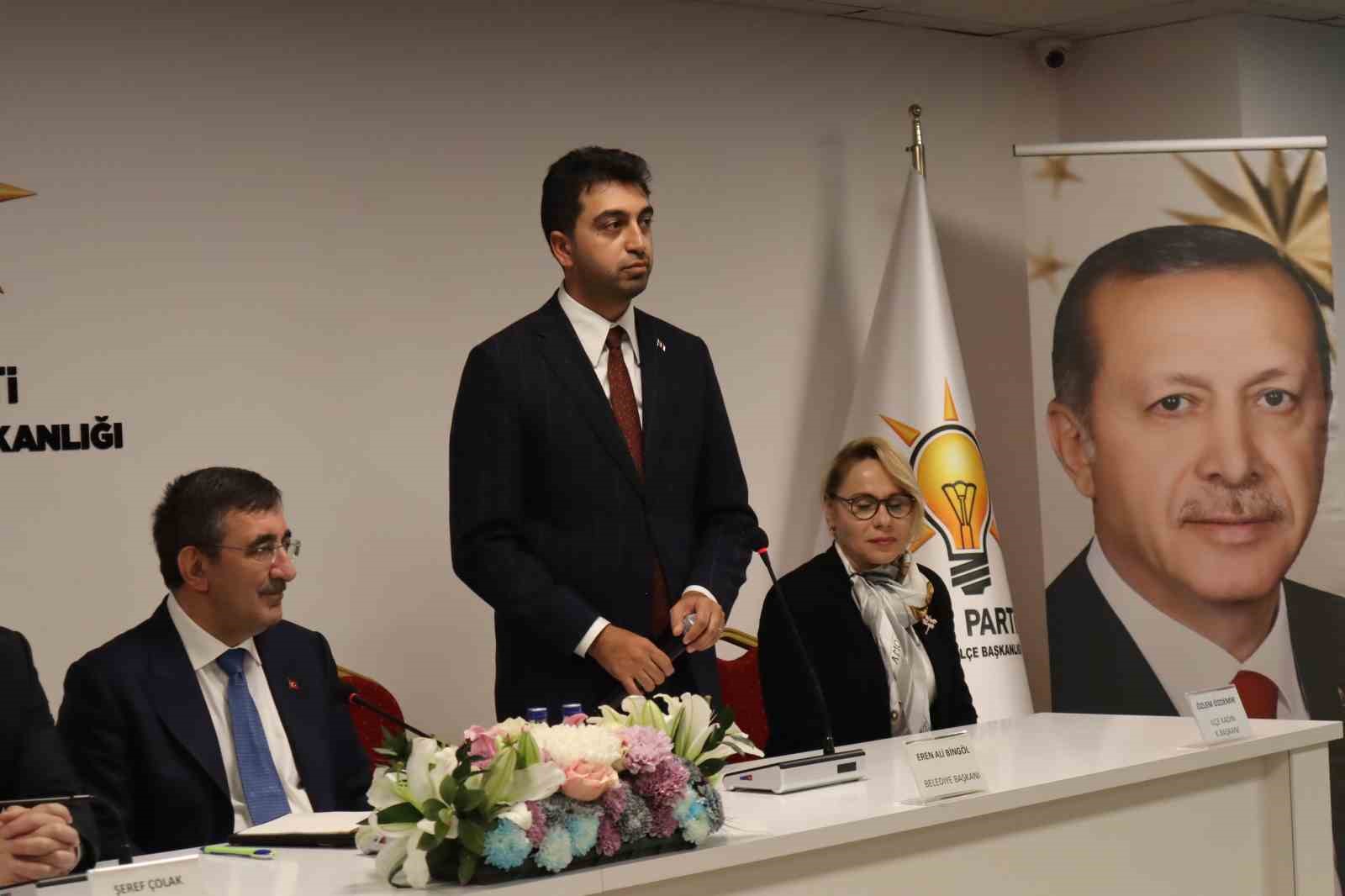 Cumhurbaşkanı Yardımcısı Yılmaz: "Savunma sanayisinde bir değişim değil devrim yaşandı"