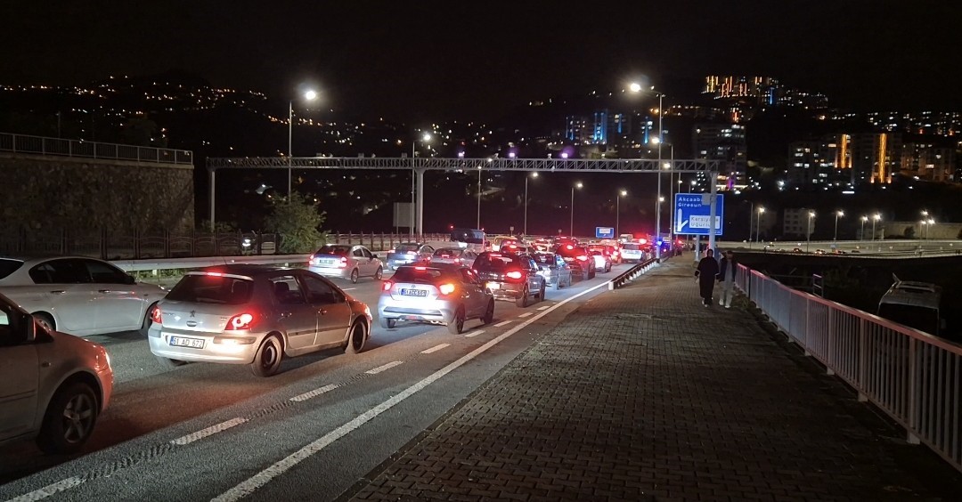 Trafiği tehlikeye düşürdüler, 100 bin liranın üzerinde cezaya çarptırıldılar