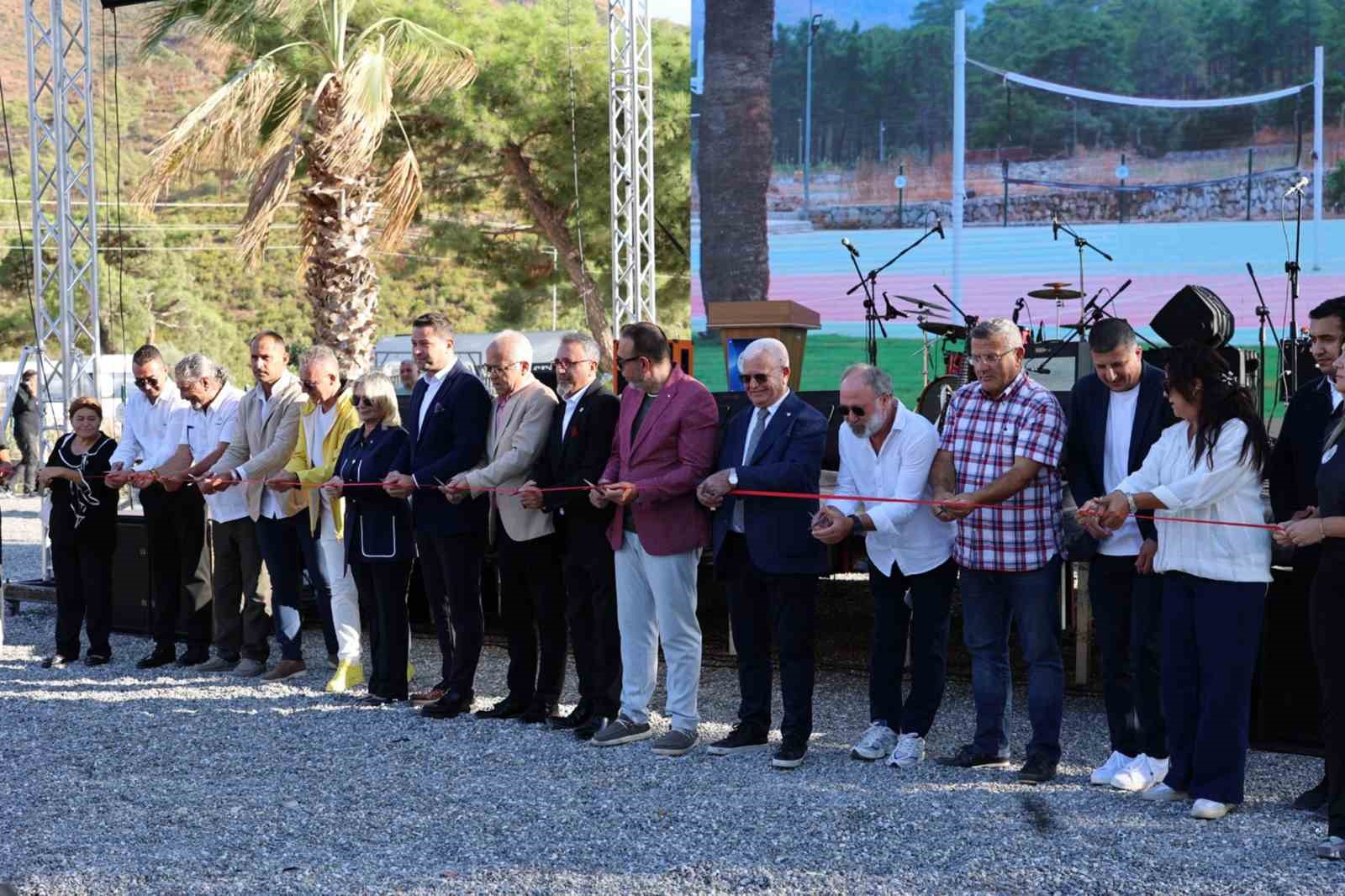 Asparan kamp ve spor tesisleri hizmete açıldı