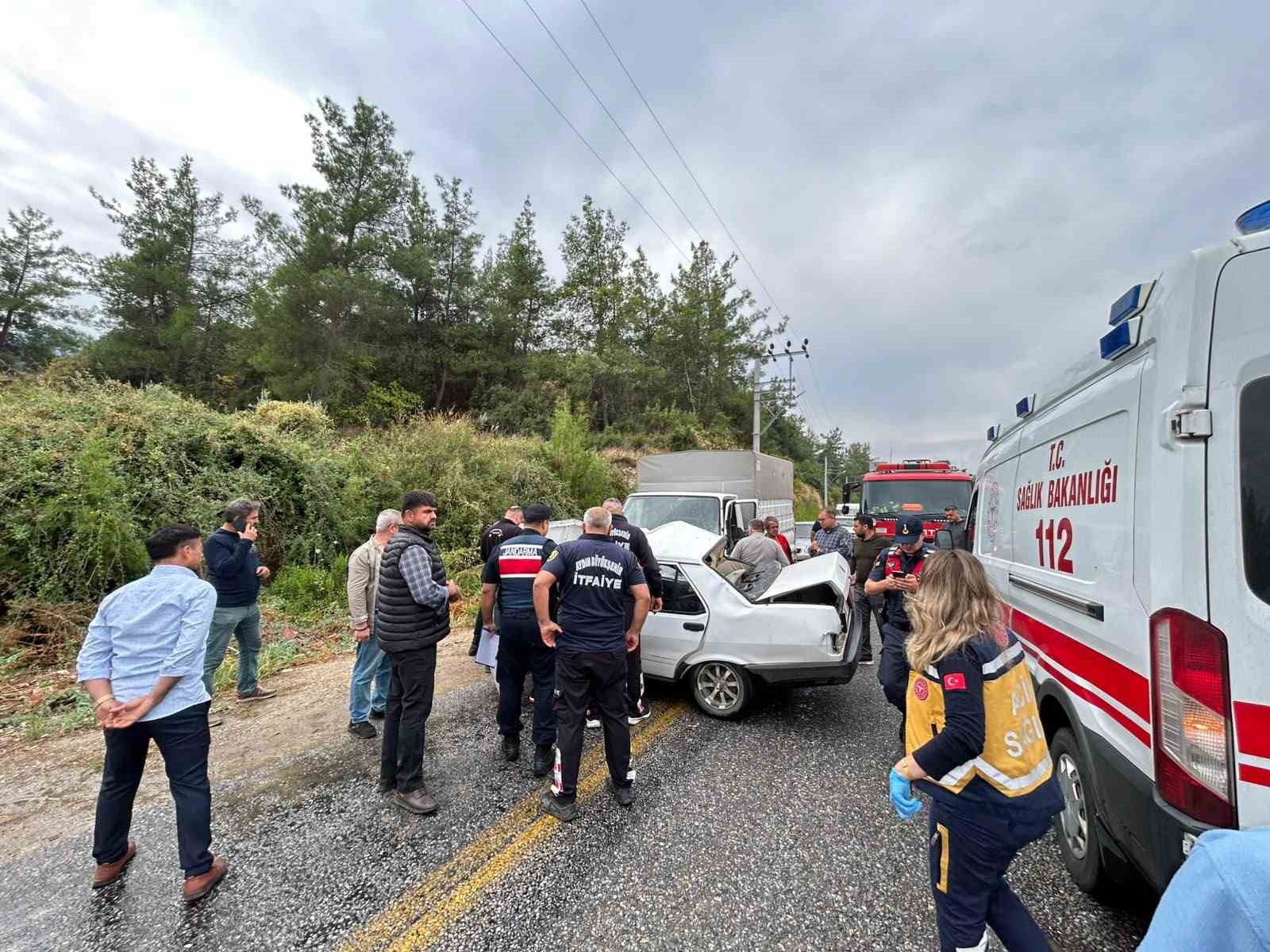 Bozdoğan’da trafik kazası: 1 ölü, 2 yaralı
