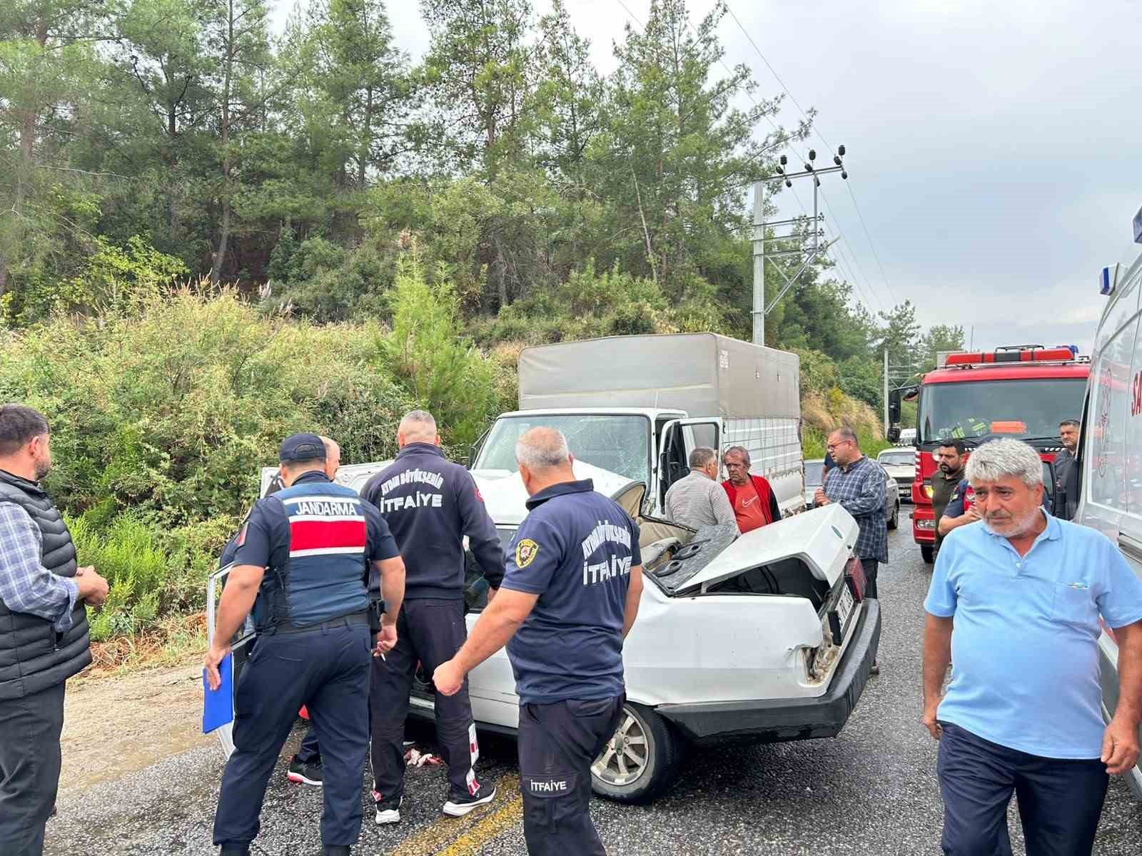 Bozdoğan’da trafik kazası: 1 ölü, 2 yaralı