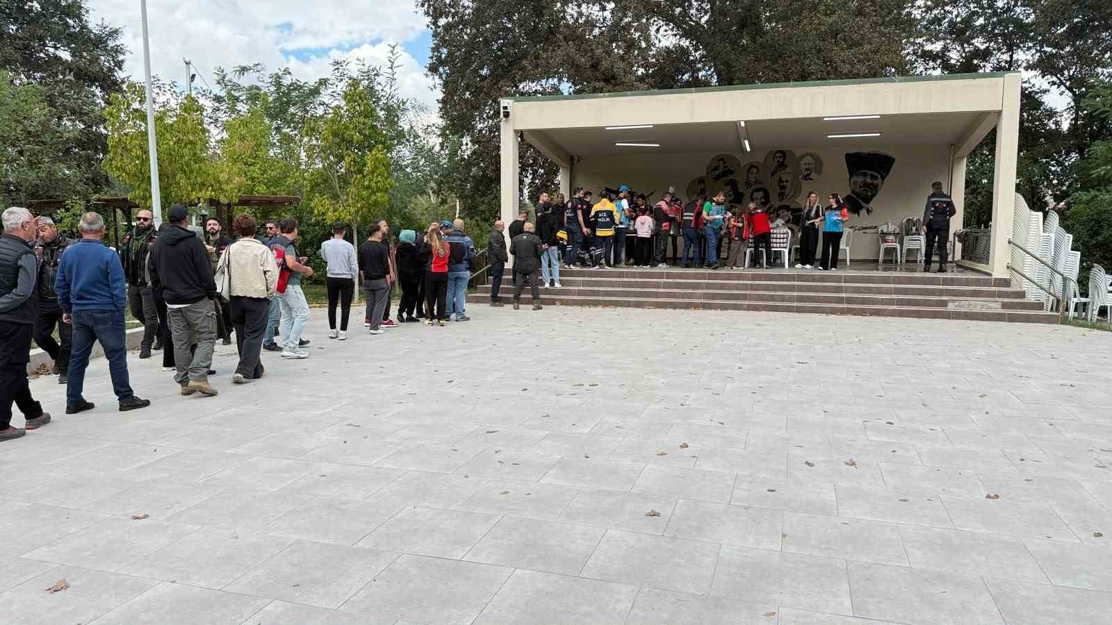 Motosiklet tutukunları Etili’de buluştu