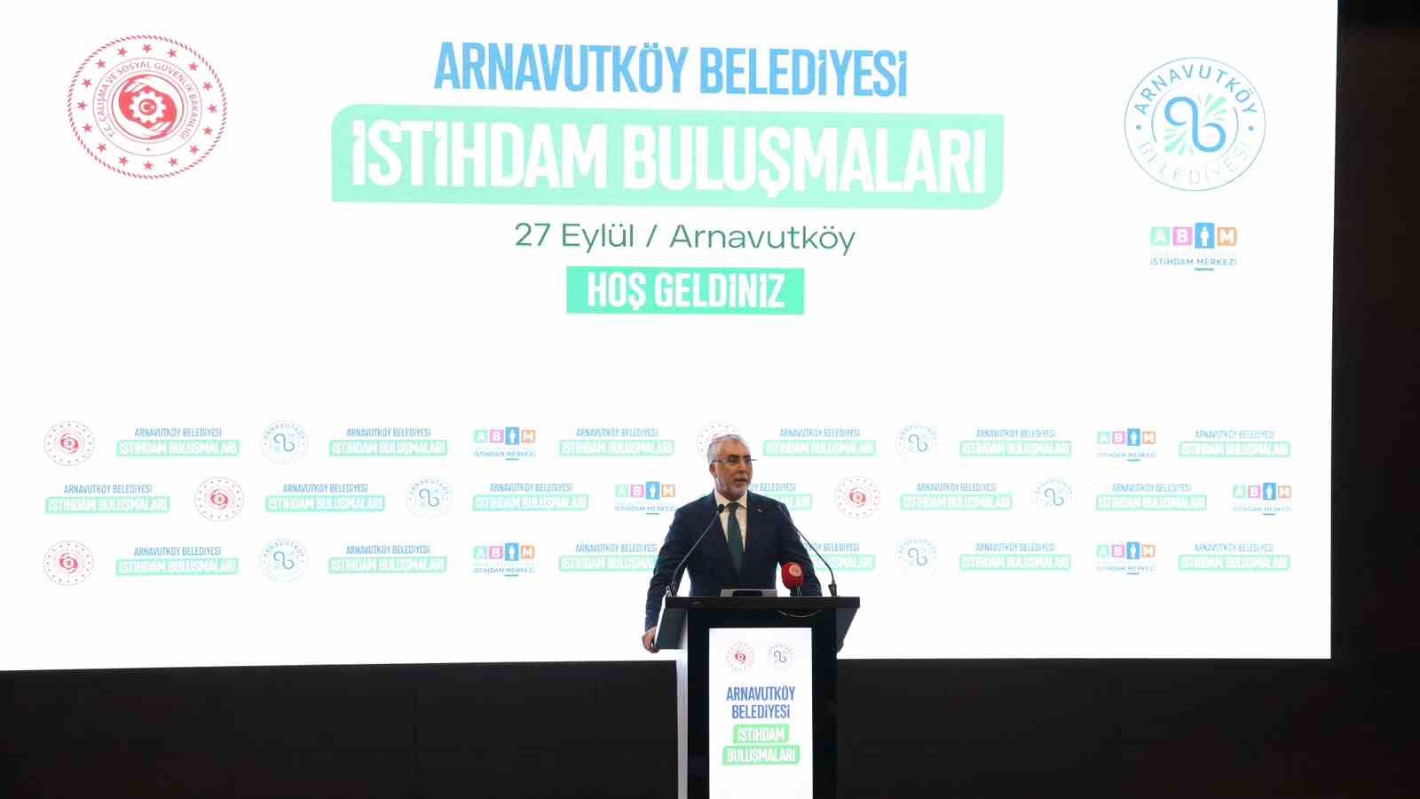 Bakan Işıkhan Arnavutköy Belediyesi’nin istihdam çalışmaları kapsamında üreten gençlerle buluştu