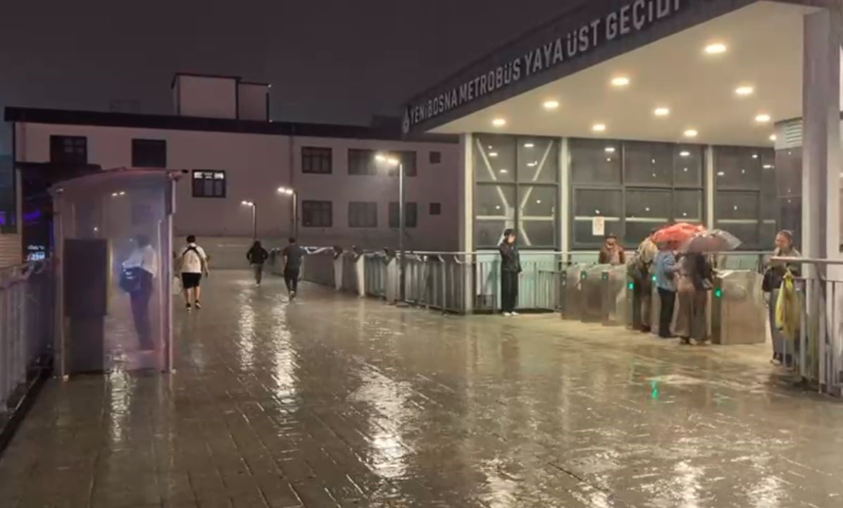 İstanbul’da yağmur etkili olmaya başladı