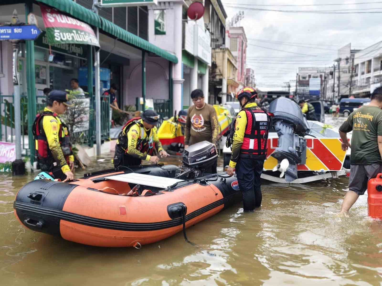 Tayland’da sel: 8 ölü