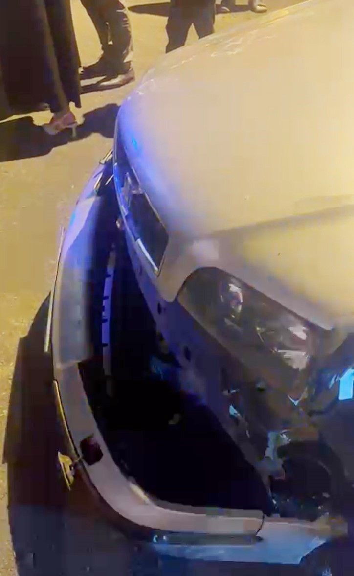 Motosiklet otomobile çarptı: 1 yaralı