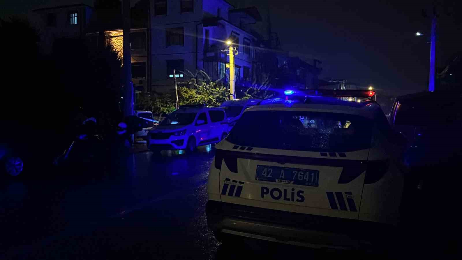 Komşular arasındaki kavga kanlı bitti: 1 çocuk yaralandı