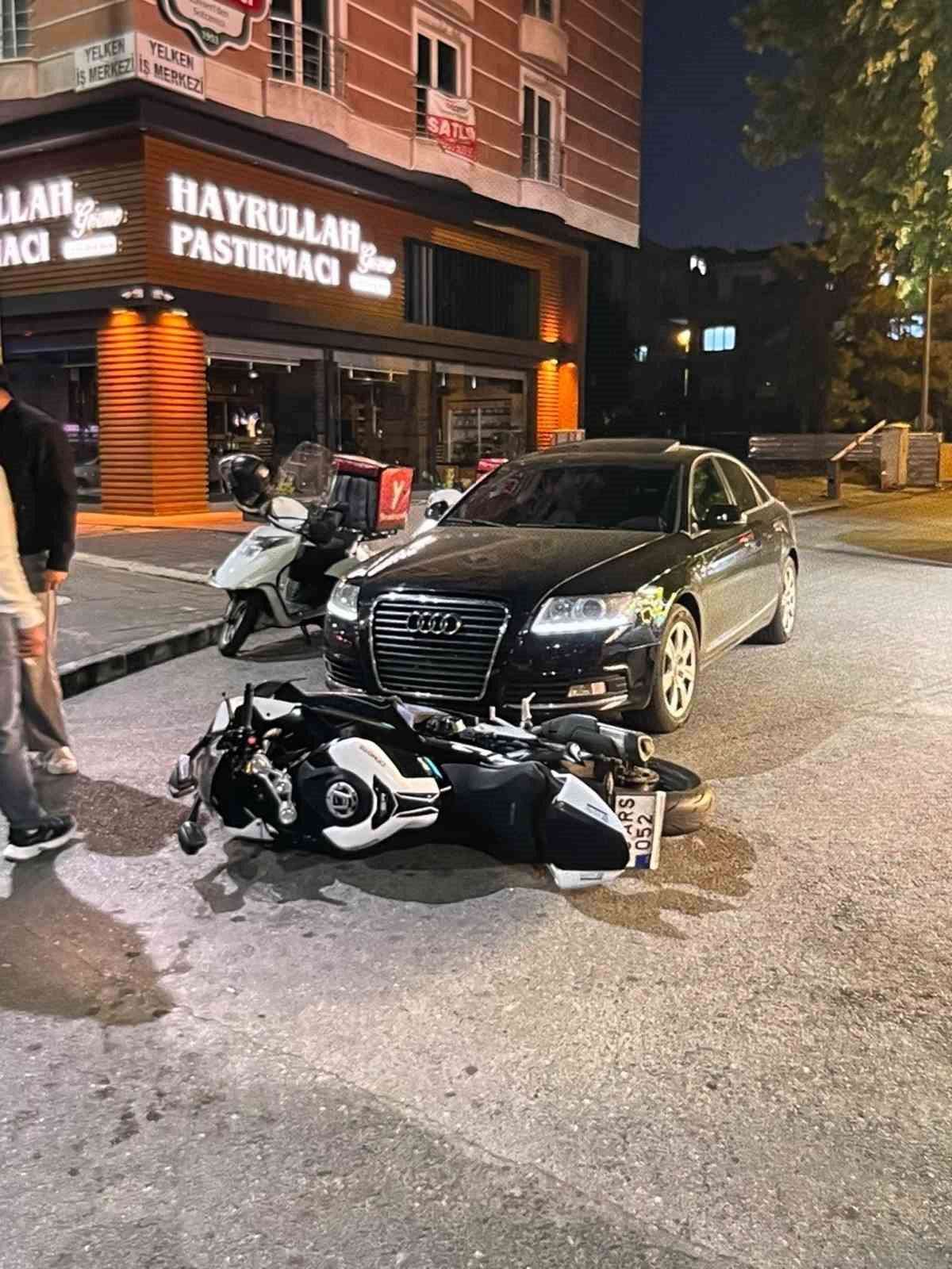 Kayseri’de bir garip kaza, motosiklet kendisine yol veren otomobile çarptı: 1 yaralı