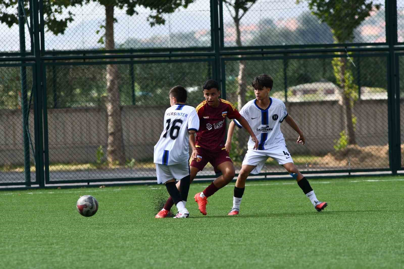 Kayserispor U14 takımı 2’de 2 yaptı