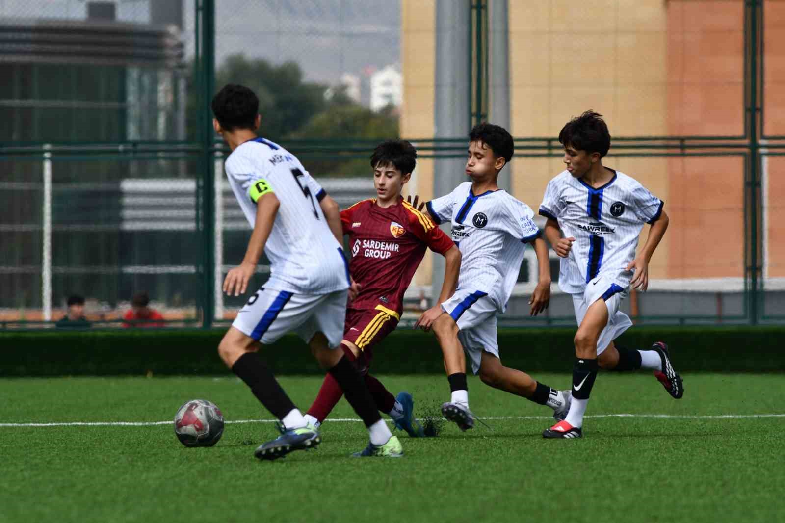 Kayserispor U14 takımı 2’de 2 yaptı