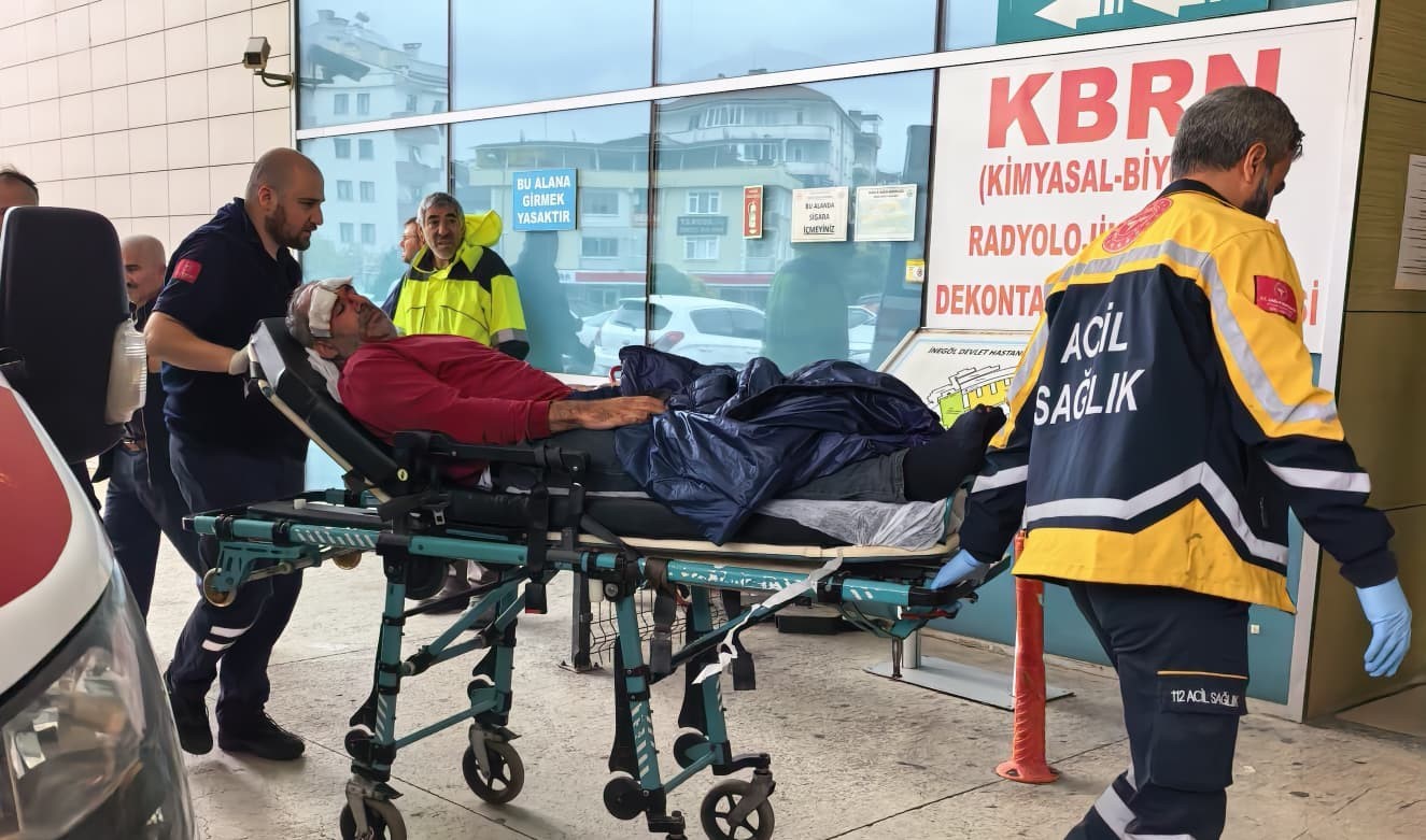 İnegöl’de şeker yüklü tır yağmur suyu kanalına uçtu