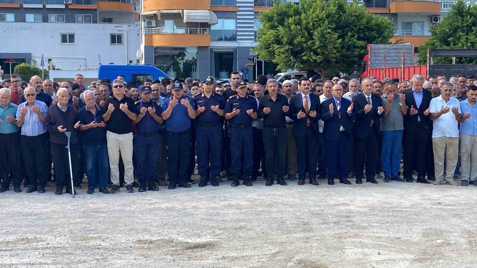 Hastalığa yenik düşen 24 yaşındaki uzman çavuş törenle son yolculuğuna uğurlandı