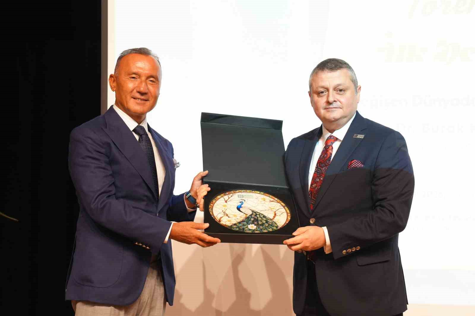 Kocaeli Sağlık ve Teknoloji Üniversitesi’nde yeni akademik yılı açılışı yapıldı