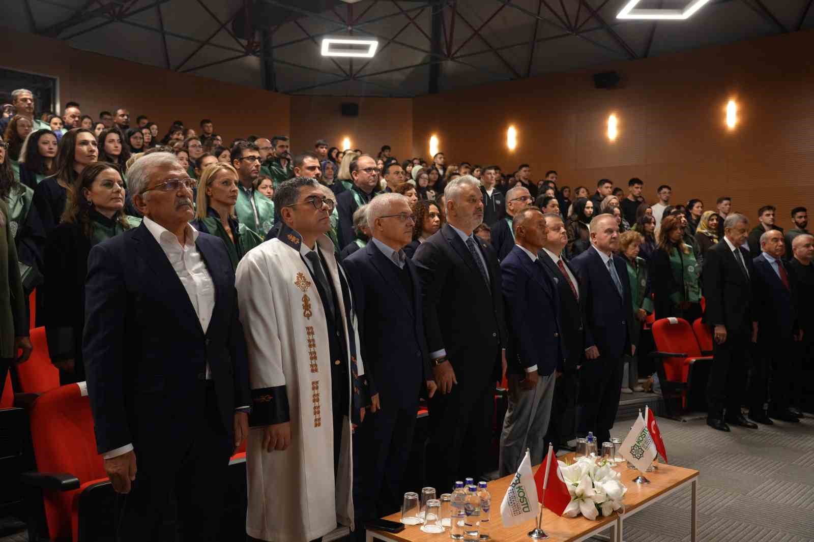 Kocaeli Sağlık ve Teknoloji Üniversitesi’nde yeni akademik yılı açılışı yapıldı