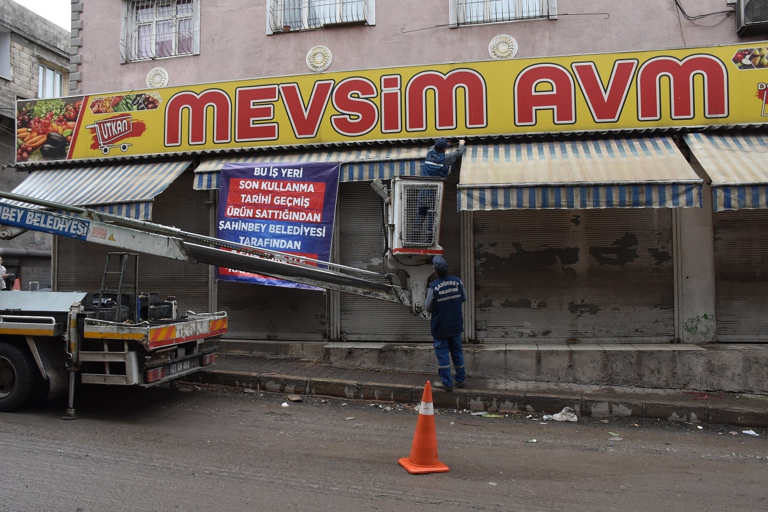 Şahinbey Belediyesi’nden son kullanma tarihi geçmiş ürünlere geçit yok