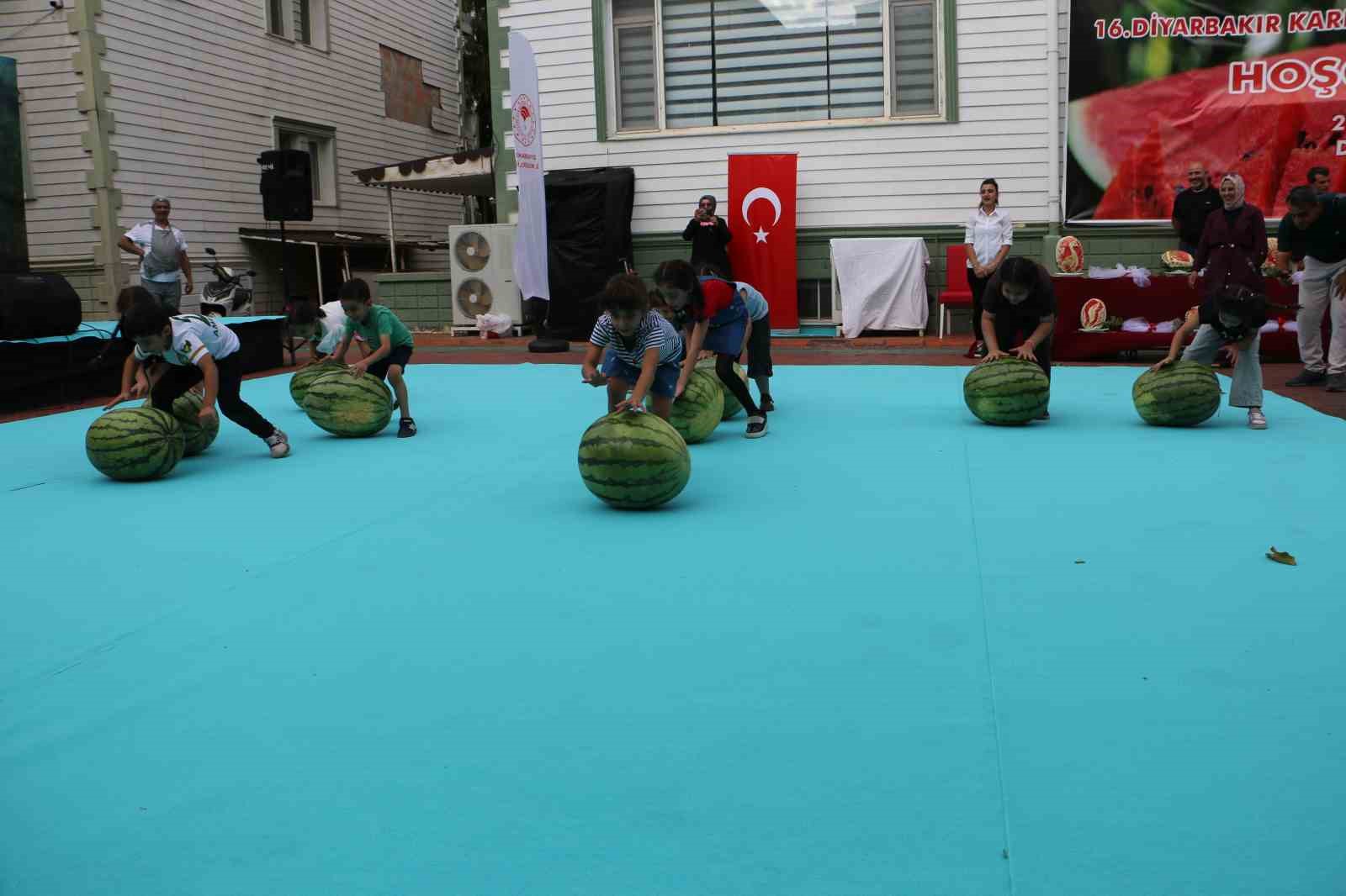 Diyarbakır’da 16. Karpuz Festivali coşkusu