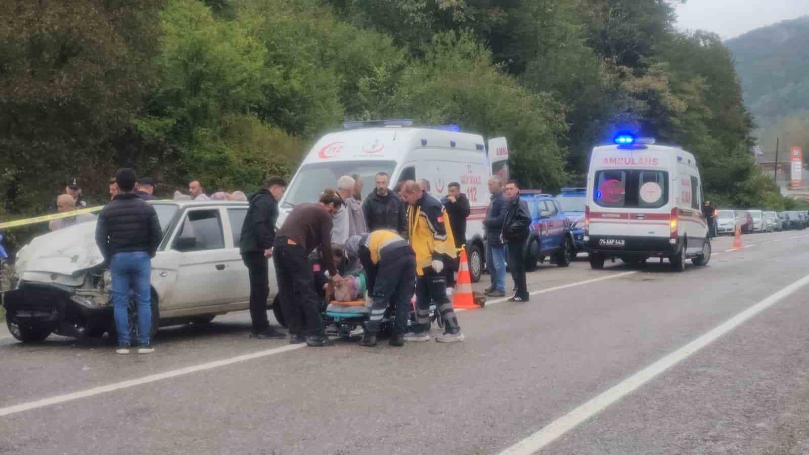 Bartın’da yağmur sonrası 1 saat arayla iki kazada 2 kişi öldü, 17 kişi yaralandı