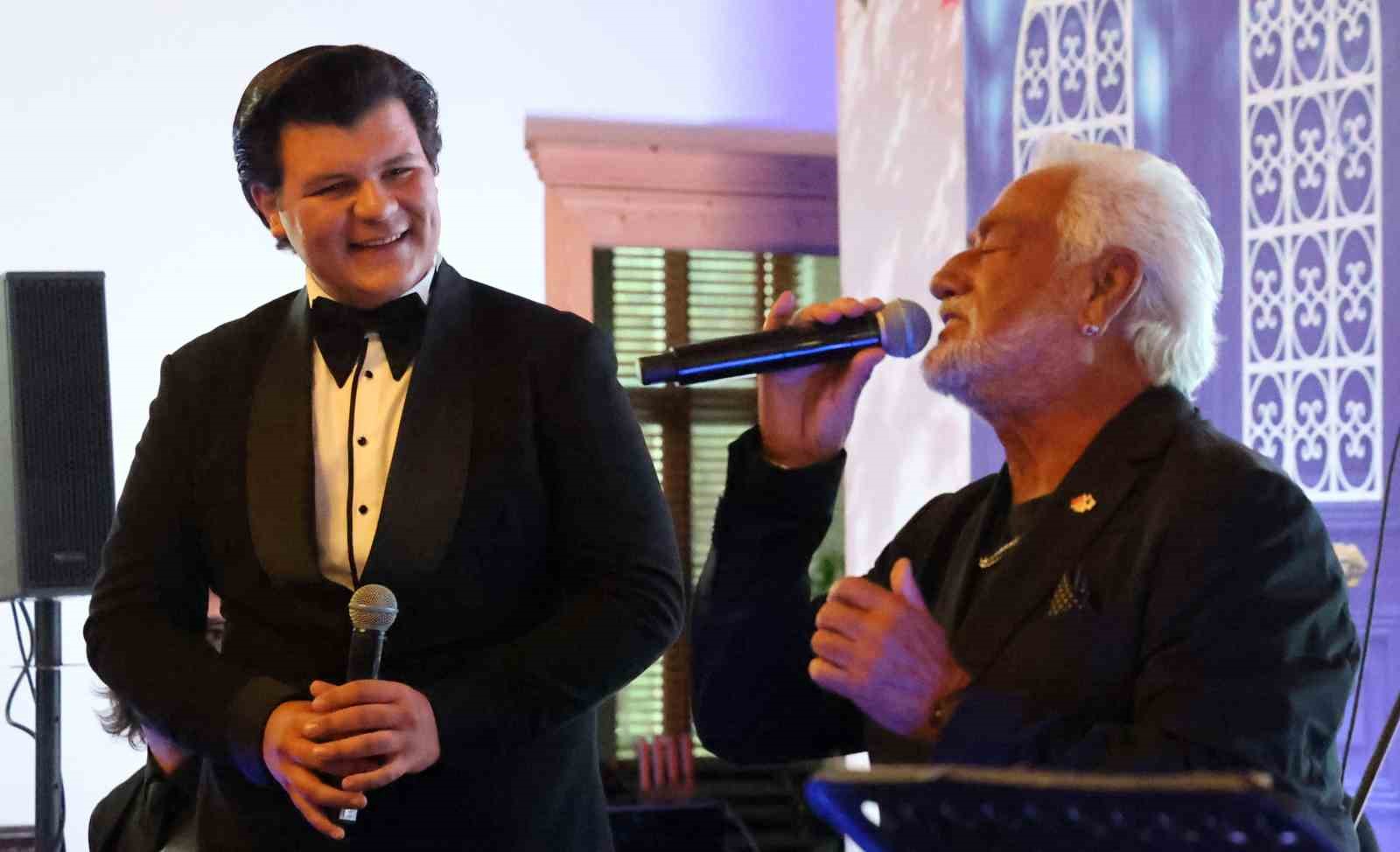 Fedon’a Muğla Büyükşehir ve Bodrum Belediyesinden fahri turizm elçiliği beratı ve plaketi
