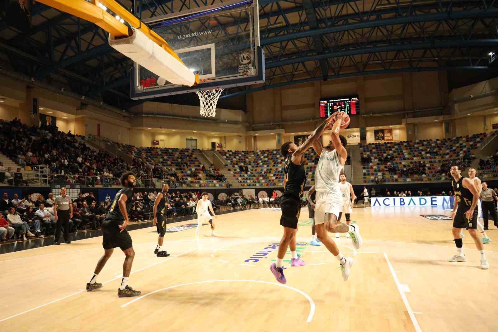 Basketbol Süper Ligi: Körfez Basket: 88 - Esenler Erokspor: 79