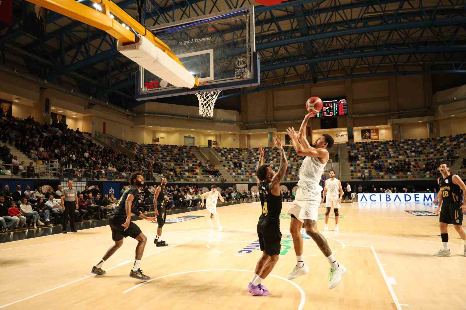 Basketbol Süper Ligi: Körfez Basket: 88 - Esenler Erokspor: 79