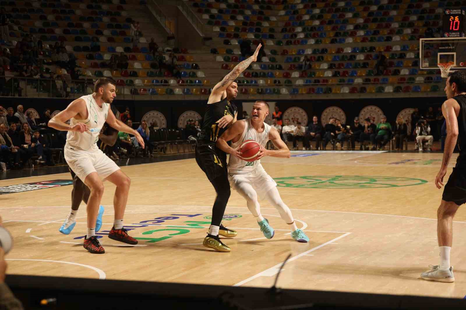Basketbol Süper Ligi: Körfez Basket: 88 - Esenler Erokspor: 79