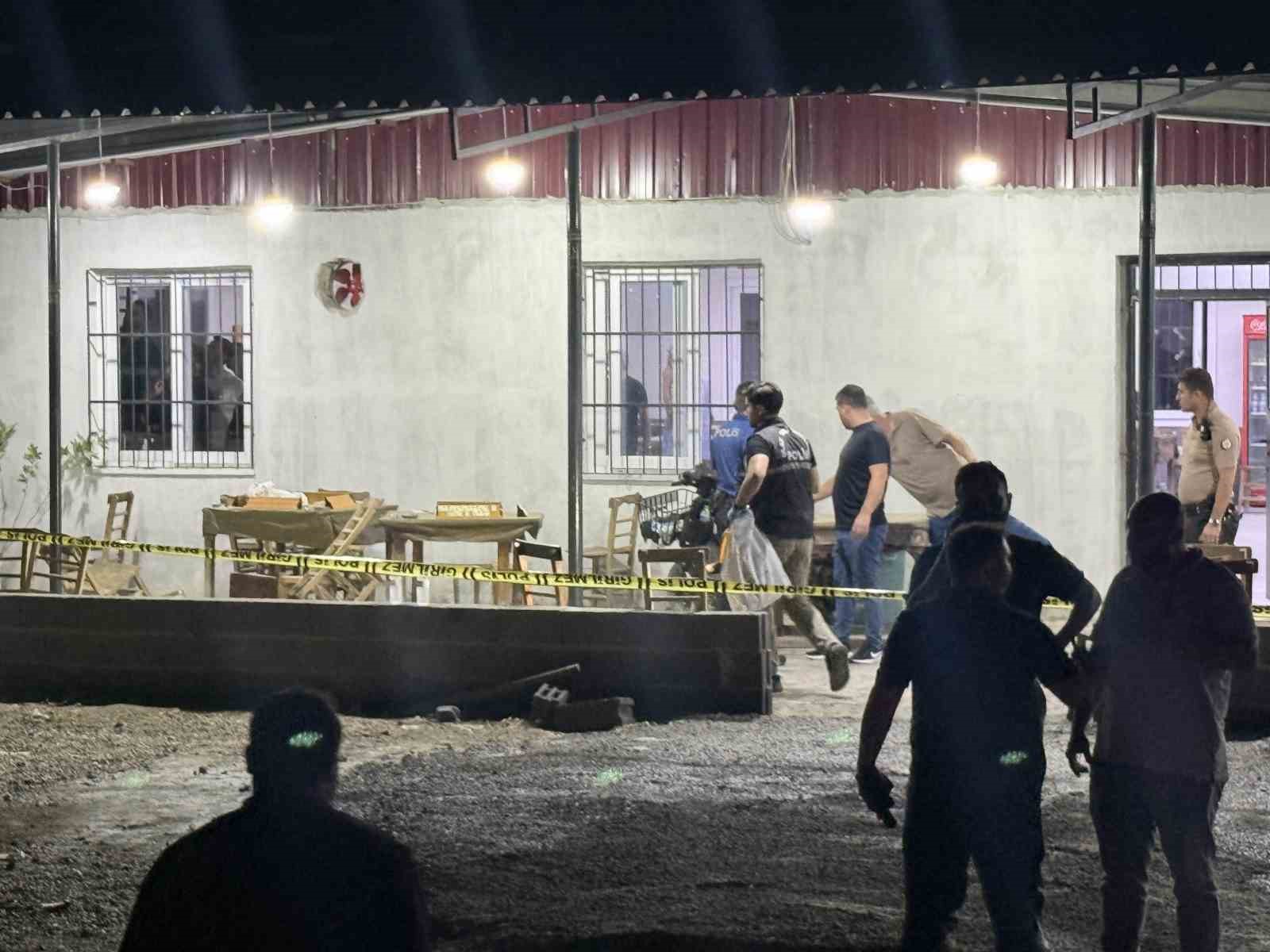 Mersin’de kahvehaneye silahlı saldırı: 1 ölü, 4 yaralı
