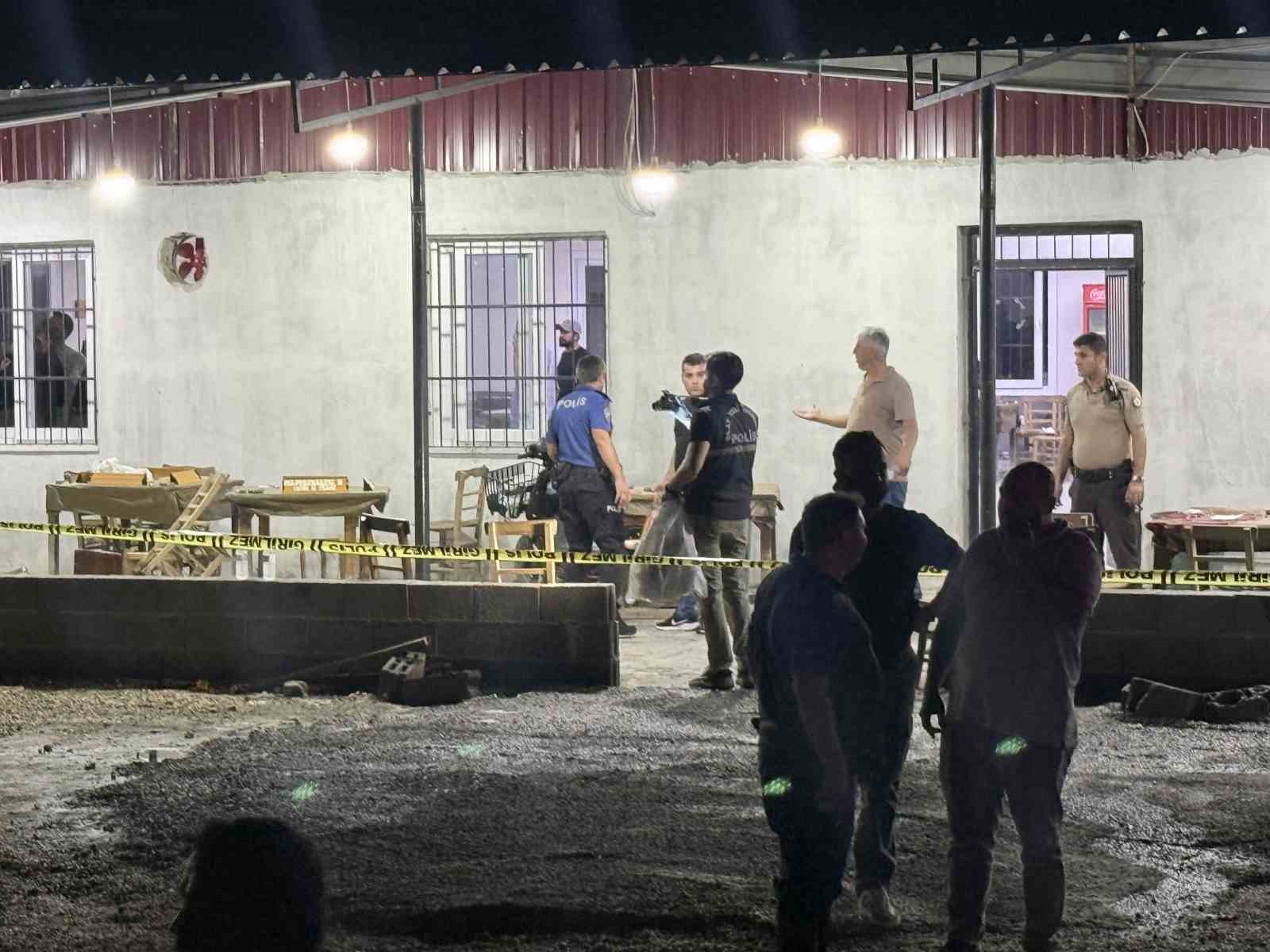 Mersin’de kahvehaneye silahlı saldırı: 1 ölü, 4 yaralı