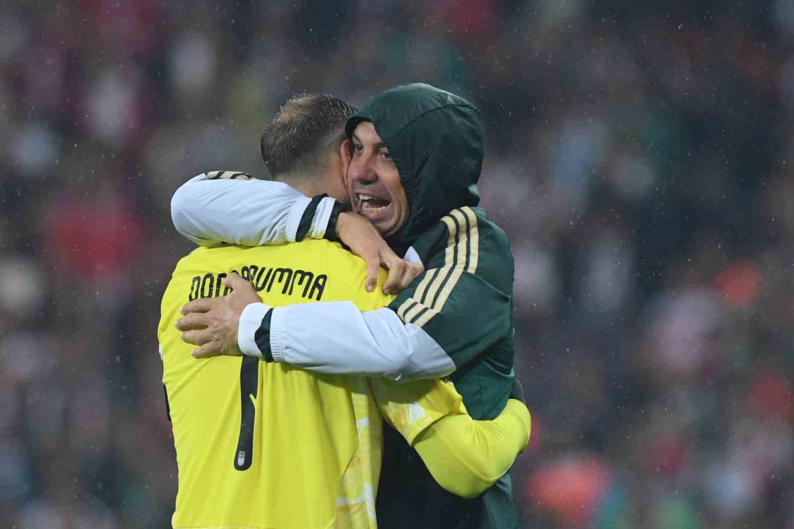 UEFA Uluslar Ligi: Türkiye: 0 - İtalya: 3 (İlk yarı)