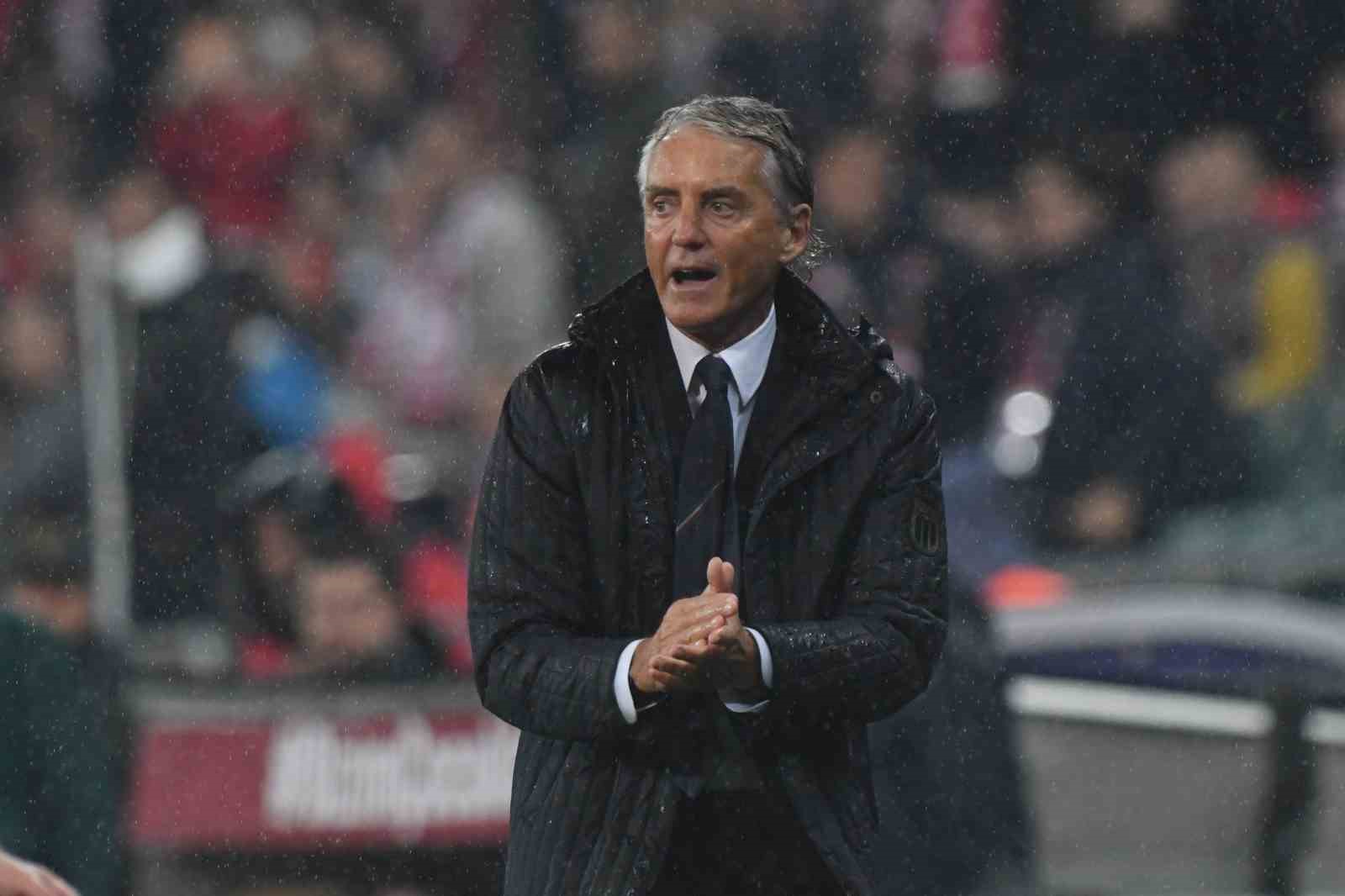 UEFA Uluslar Ligi: Türkiye: 0 - İtalya: 3 (İlk yarı)