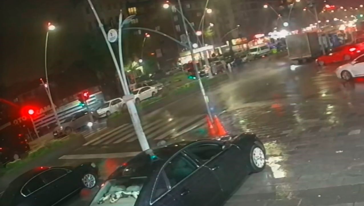 Esenler’de kazada motosiklet sürücüsü metrelerce sürüklendi