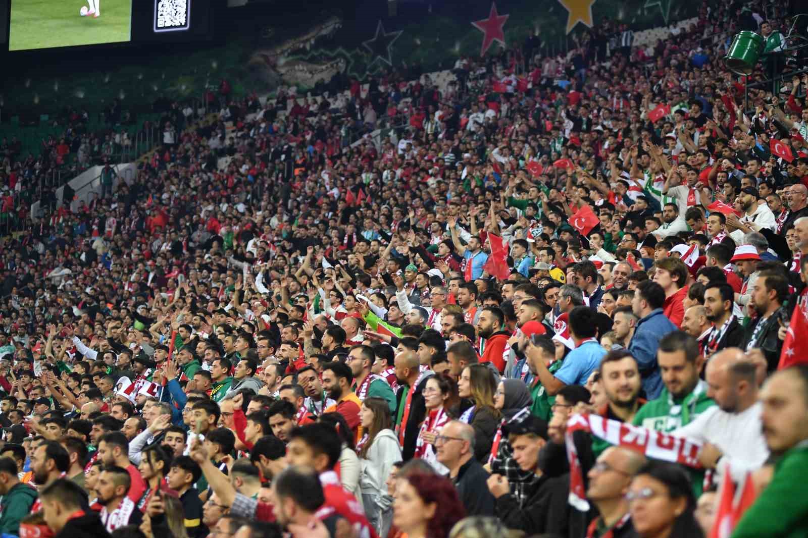 UEFA Uluslar Ligi: Türkiye: 0 - İtalya: 1 (Maç devam ediyor)