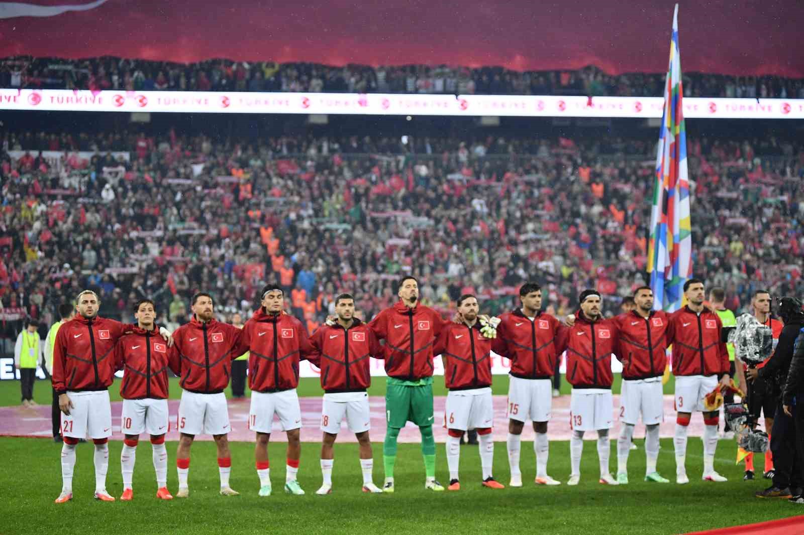 UEFA Uluslar Ligi: Türkiye: 0 - İtalya: 1 (Maç devam ediyor)