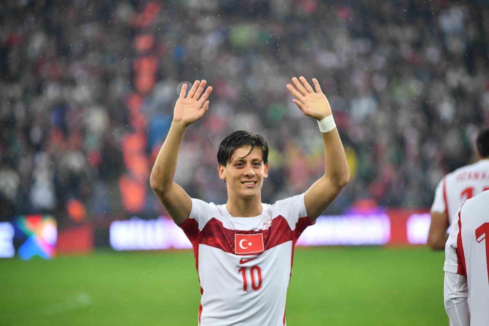 UEFA Uluslar Ligi: Türkiye: 0 - İtalya: 1 (Maç devam ediyor)