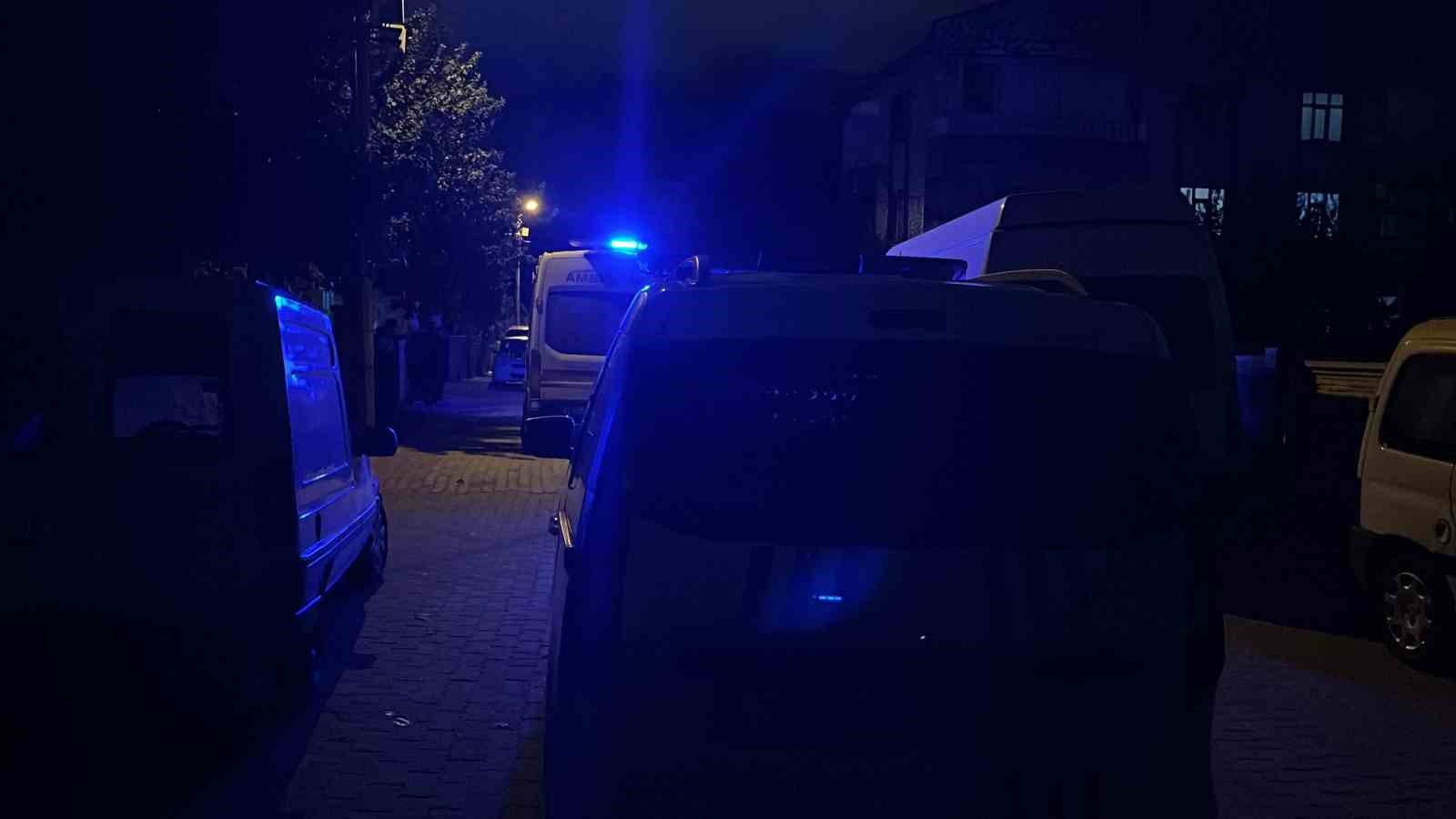 22 yaşındaki genç otomobilin arka koltuğunda ölü bulundu