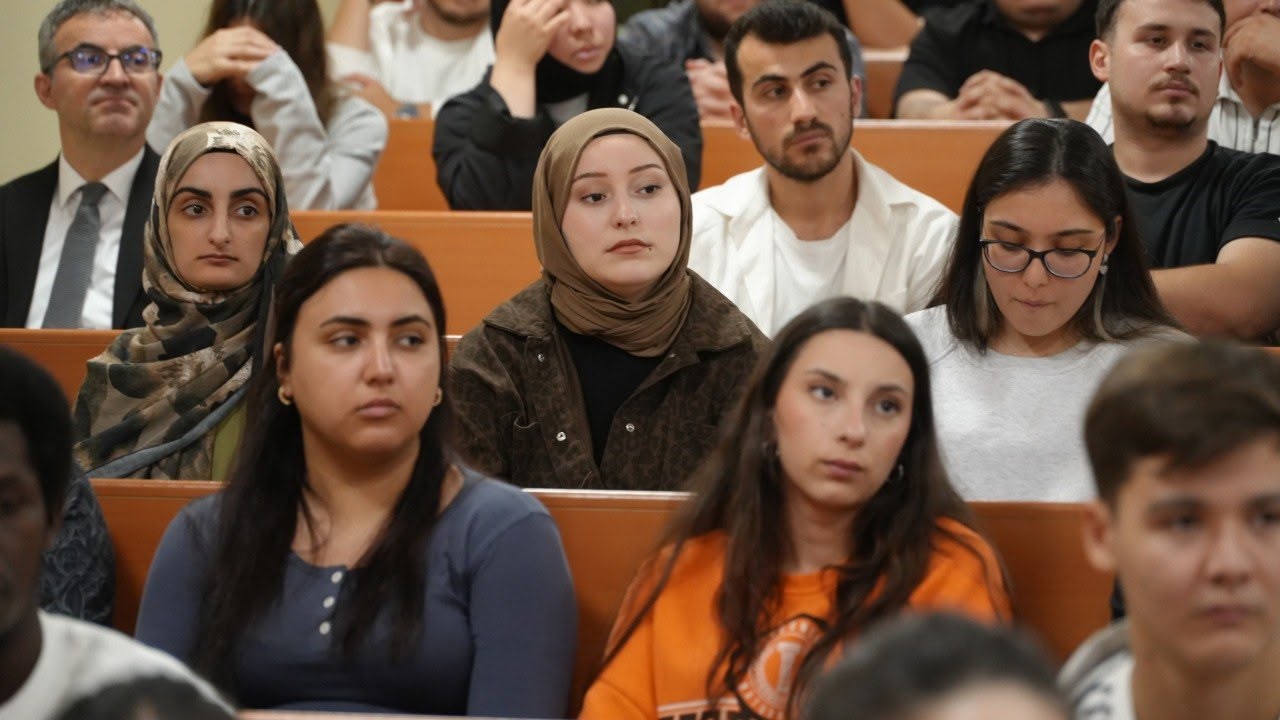 Prof. Dr. Kırışık: "Terörsüz Türkiye, enerjimizi bilime ve kalkınmaya yöneltmektir"