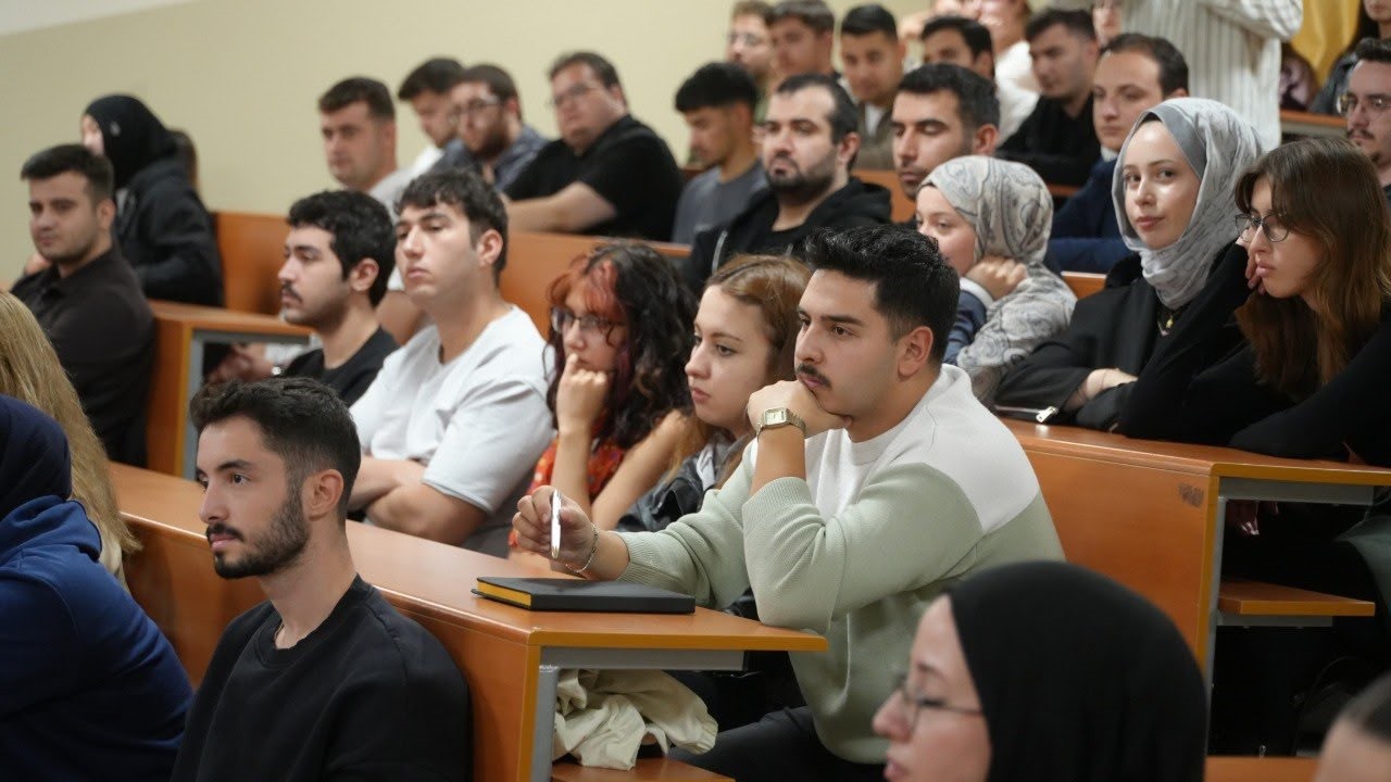 Prof. Dr. Kırışık: "Terörsüz Türkiye, enerjimizi bilime ve kalkınmaya yöneltmektir"