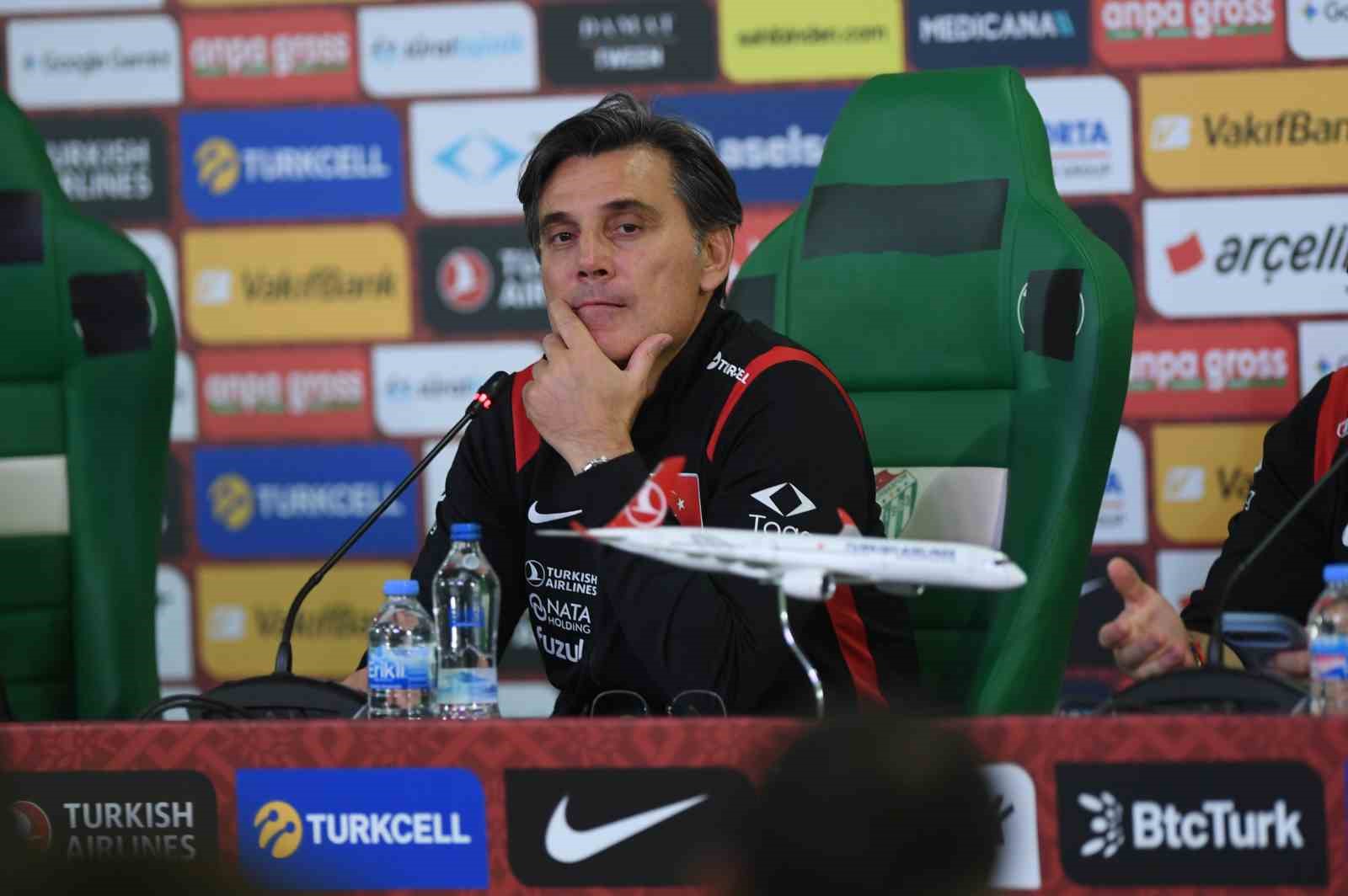 Vincenzo Montella’dan istifa açıklaması: "Hayır, yaptığım çalışmalara inanıyorum"