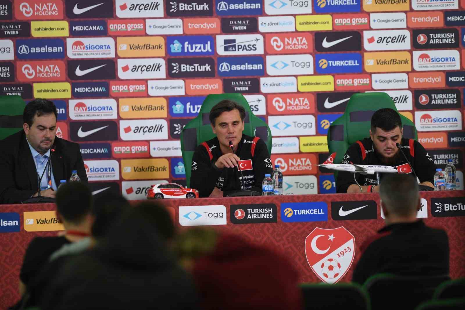 Vincenzo Montella’dan istifa açıklaması: "Hayır, yaptığım çalışmalara inanıyorum"
