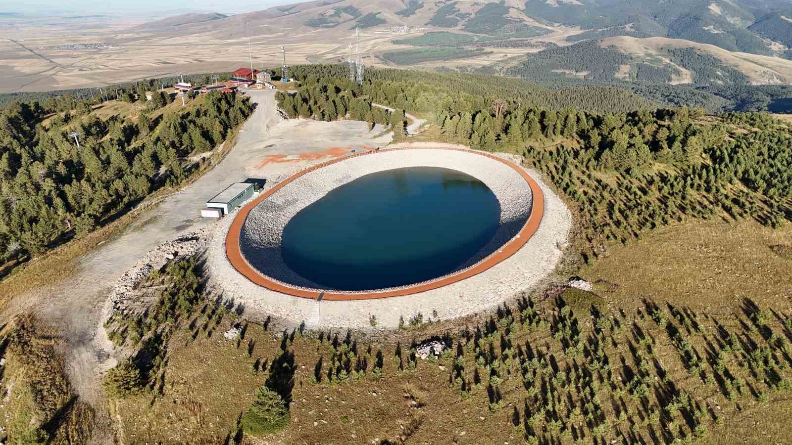 Kars’ta 2 bin 634 rakımda saklı güzellik: Sarıçamların arasında görenleri etkiliyor