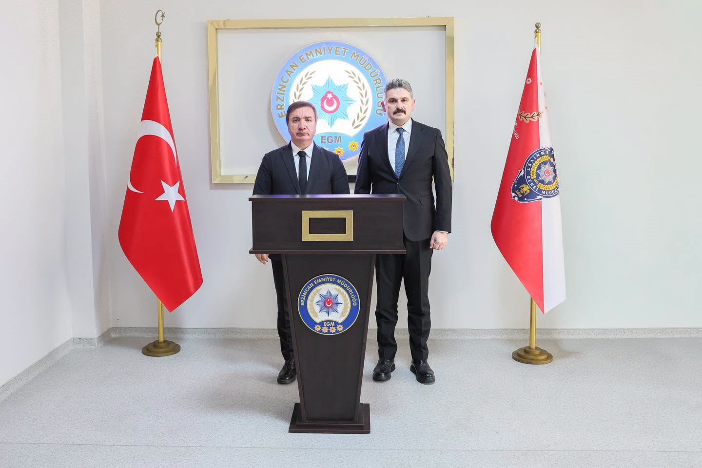 Vali Aydoğdu’dan Emniyet Müdürü Doköz’e iade-i ziyaret