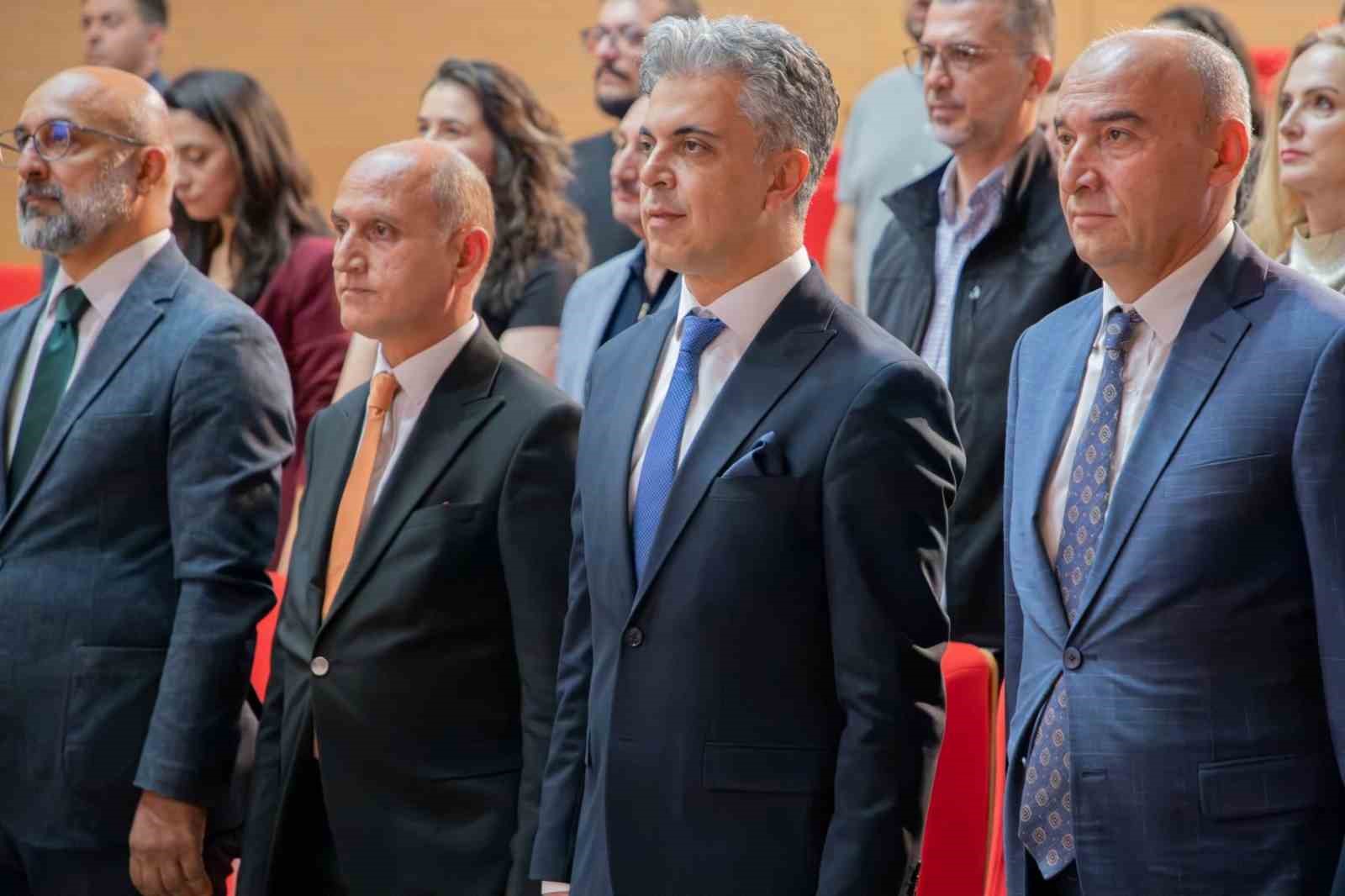 Eczacılık Fakültesinde akademik kurul toplantısı yapıldı