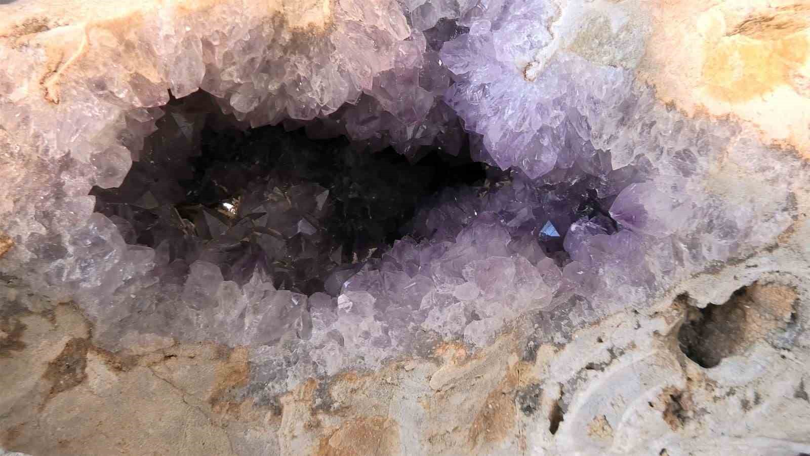 Yozgat’ta yarı değerli taşlar, ekonomiye kazandırılmayı bekliyor